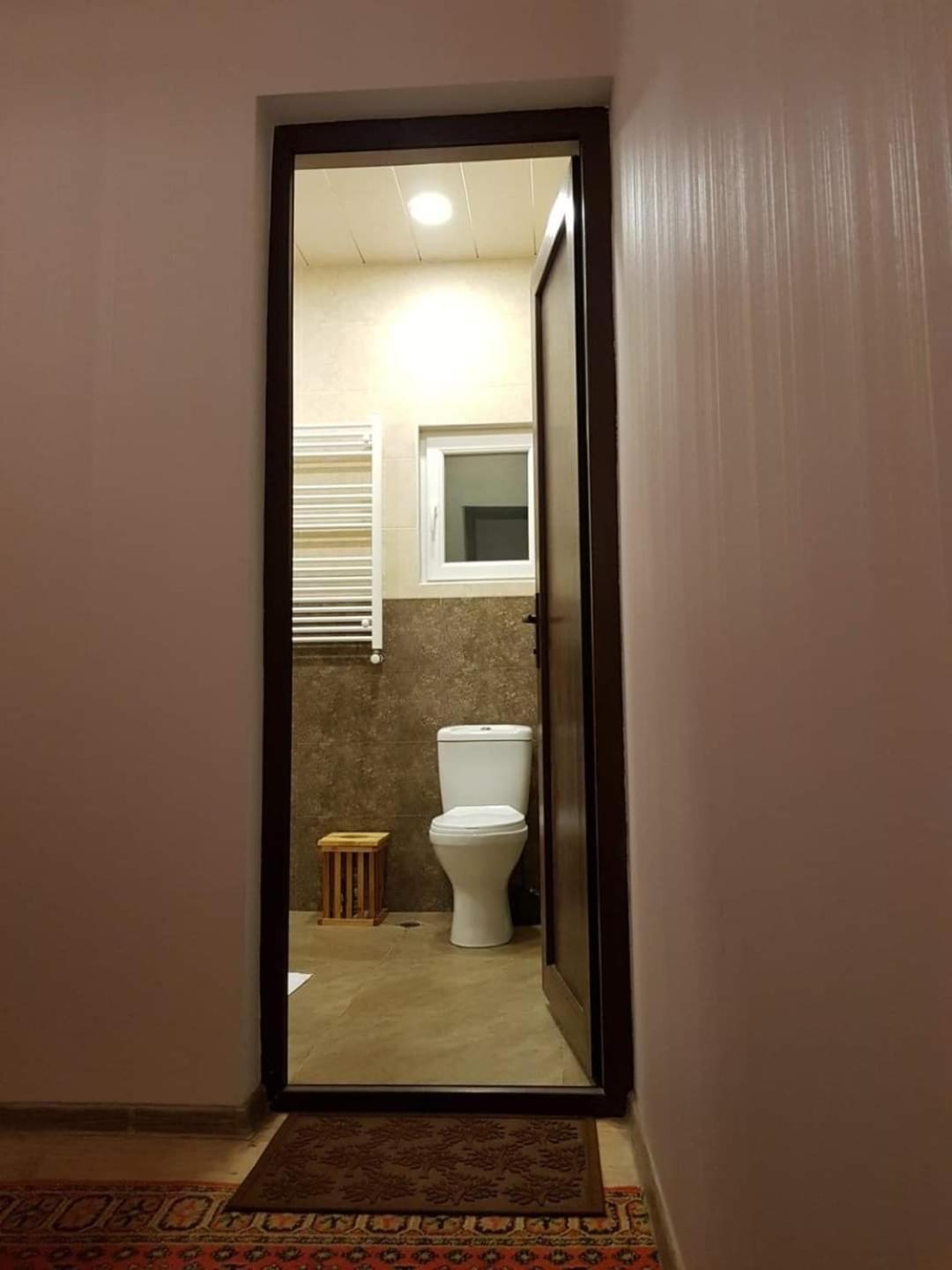 Tkhibuli Guest House Tqibuli Esterno foto